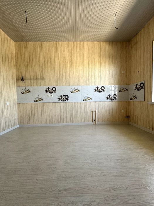 Nazarbek Uy hovli soyladi