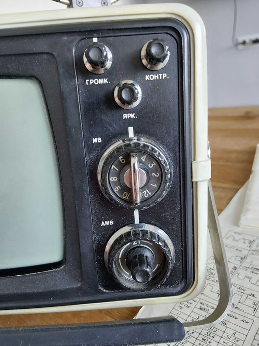 Преносим телевизор SHILJALIS 402D-15