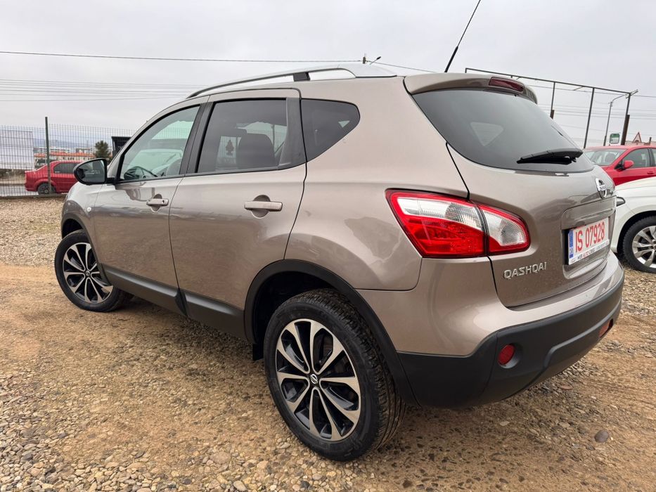 Nissan Qashqai 1,6 dci Tekna 130 cp