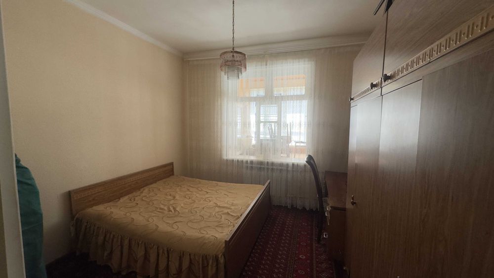 Продается 3-х комнатная квартира 3/3/3 рядом с метро Буюк Ипак Йули!