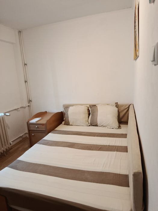 Închiriez apartament cu două camere