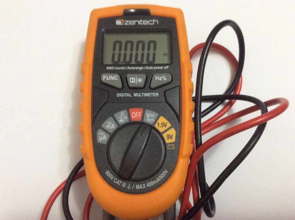 Multimetru Zentech model MS8332C,400V