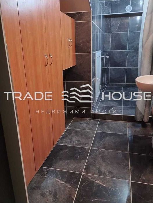 Дава се под наем Многостаен апартамент в Пловдив, Младежки Хълм - 190 кв.м за 600 € - Снимка #9