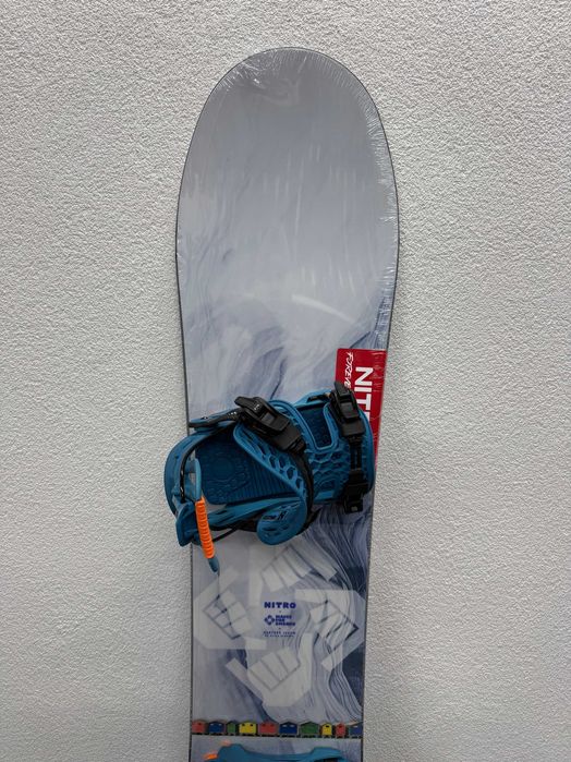 placa noua snowboard nitro santoku L162cm