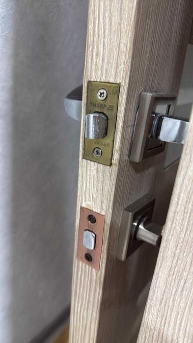 Продам межкомнатные двери