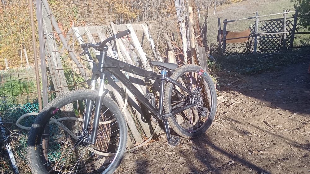 Vând UMF Hardy 4 urgent!