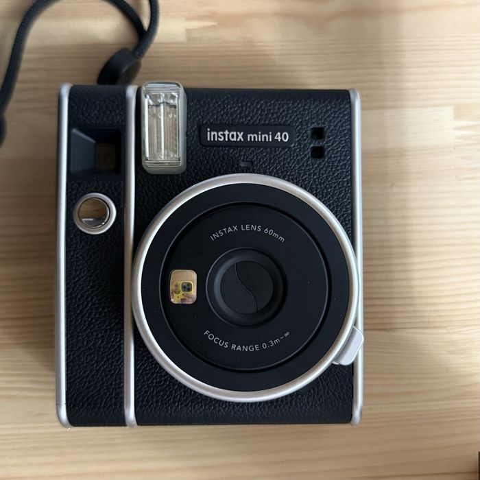 Продам Instax mini 40