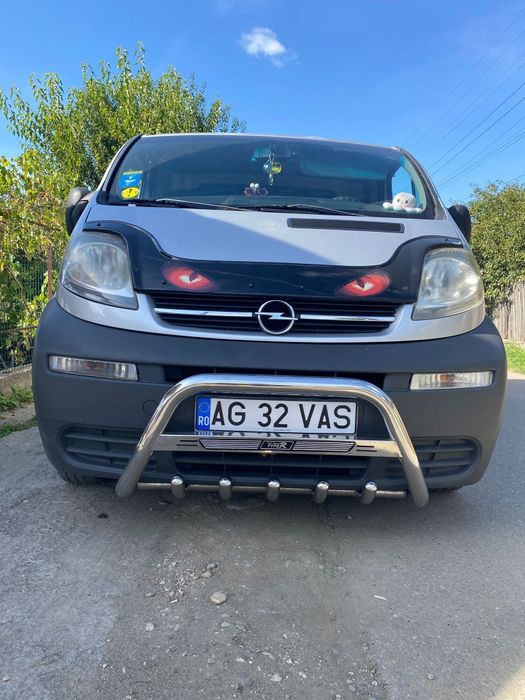 Opel vivaro an 2005