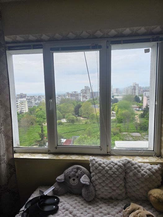 2 броя прозорци пвц и алумин