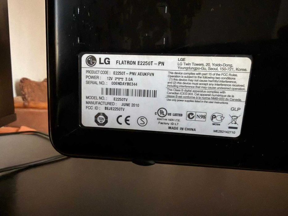 Монитор LG 21.5 дюйм Full HD