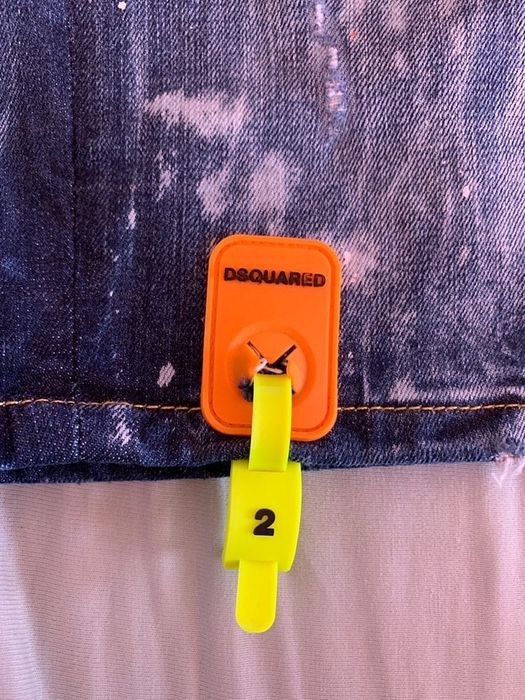 Blugi Dsquared scurti de vara