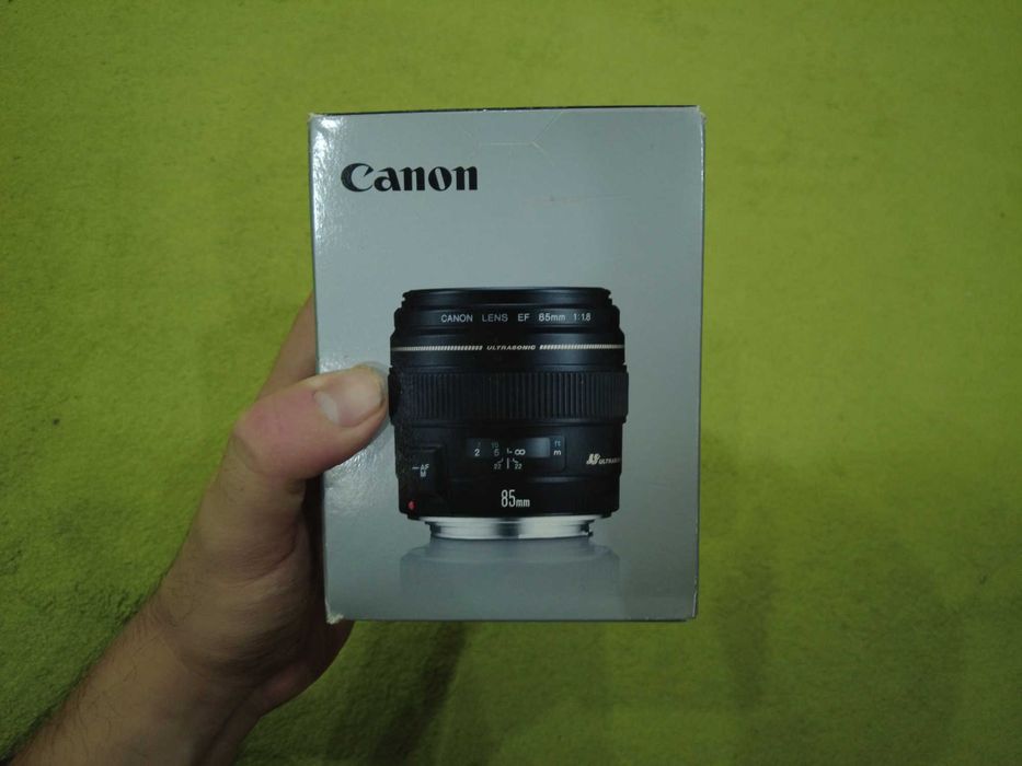 Canon EF 85mm f/1.8 USM obyektivi sotiladi
