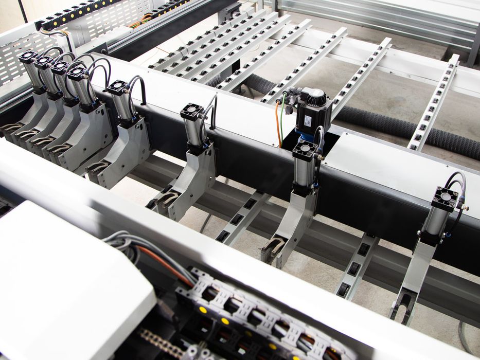 Форматно-раскроечный центр с ЧПУ JIYU KS933