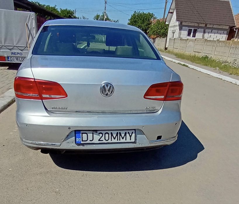 Volkswagen Passat B7 2012 2.0 TDI