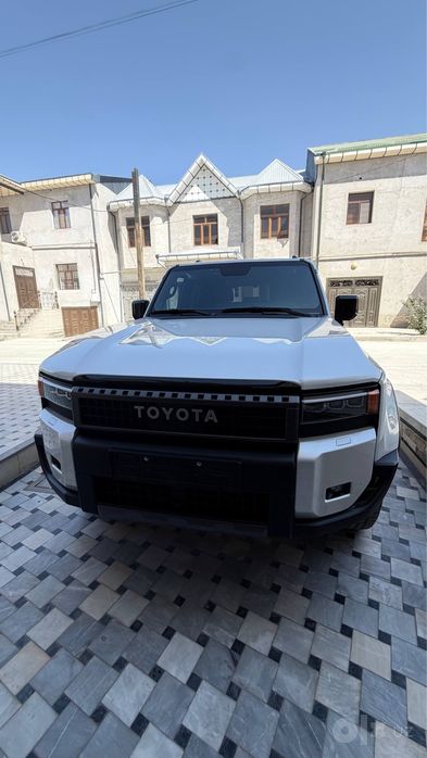 Toyota Prado 250