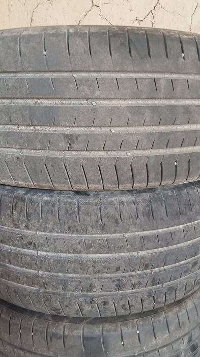 Покрышка дискімен сатылады.