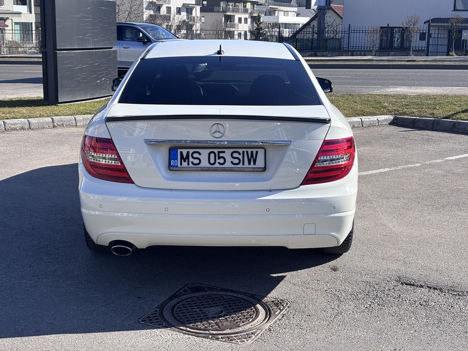 MERCEDES-BENZ C-Class 2011 — imagine 3