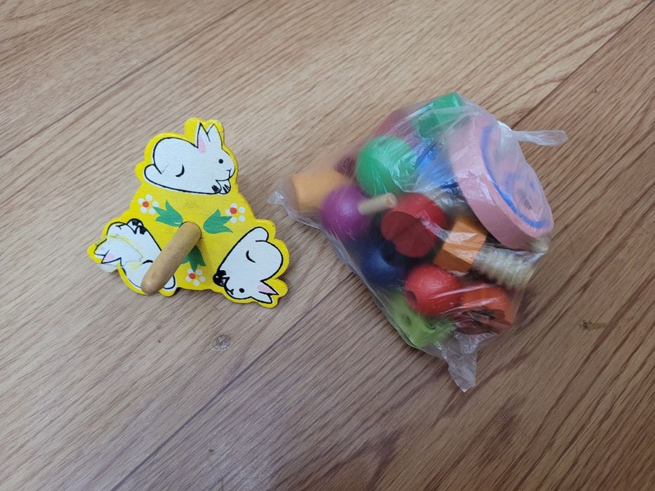 Игрушки развивающие для ребёнка