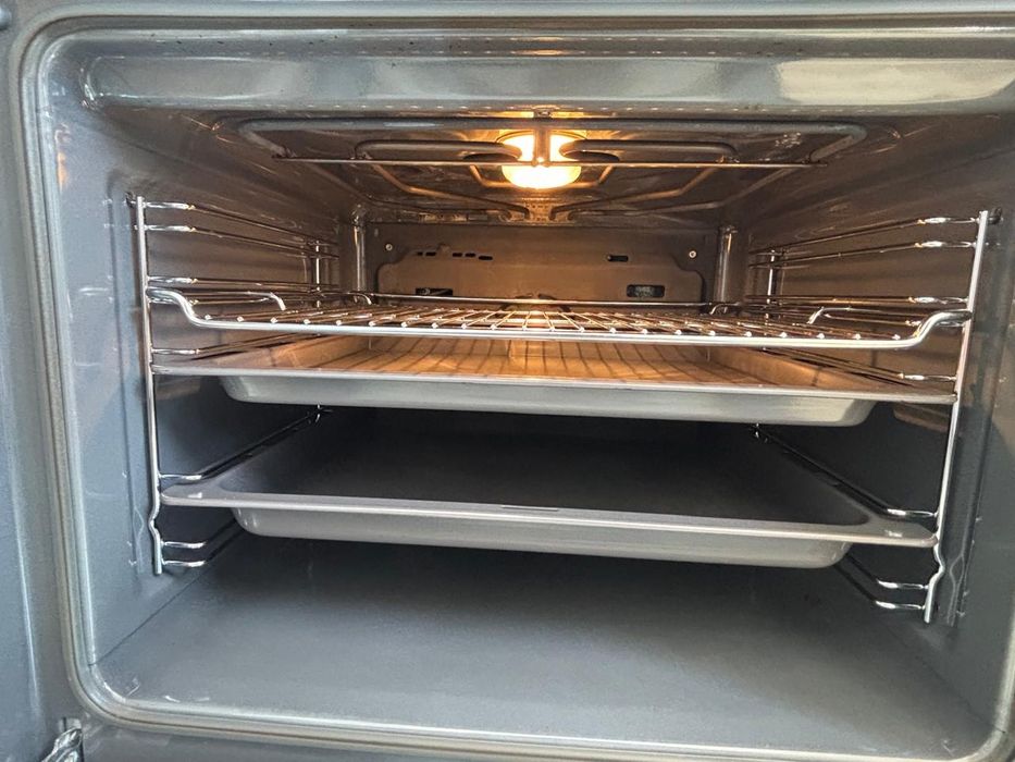 Продам газовую плиту Bosch