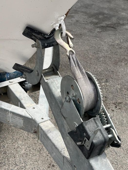 Продается катер Бриз 5