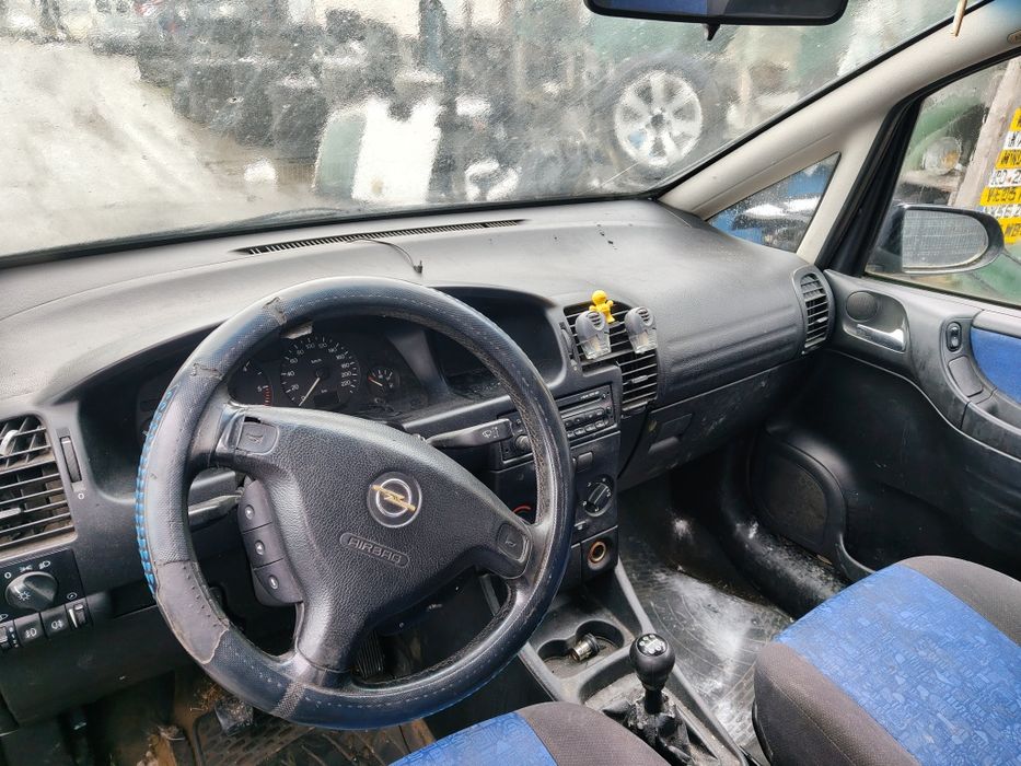 Piese motor cutie pompa stop bara far egr jug punte Opel Zafira a 2.0d