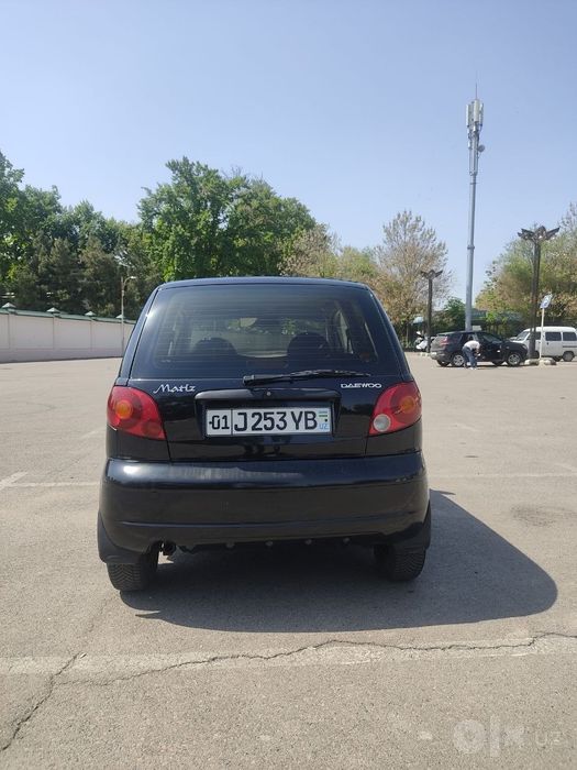 Matiz 2009 qora 3tali gen beriladi