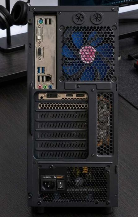 Продавам настолен компютър който става и за игри / i5-7400 / 16GB RAM / GTX 1050 Ti 4GB / 240SSD + 1TB HDD / 550W Захранване be quiet! / Кутия Zalman