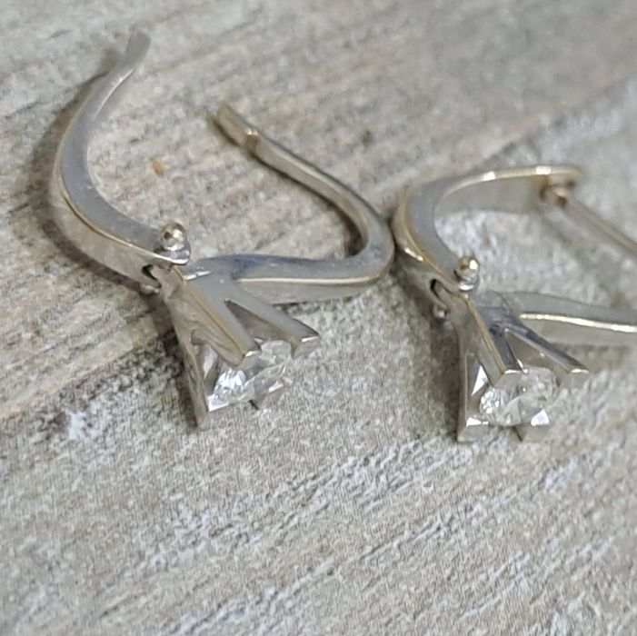 Бриллиант  Серьги .Недорого