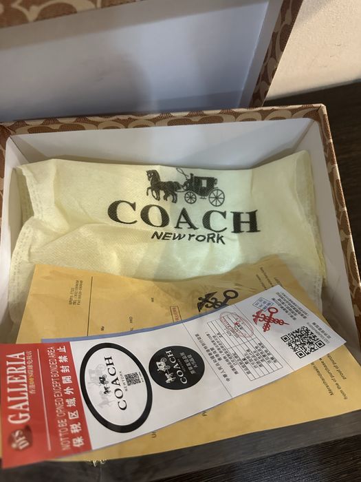 Сумка Coach коричневая размер М