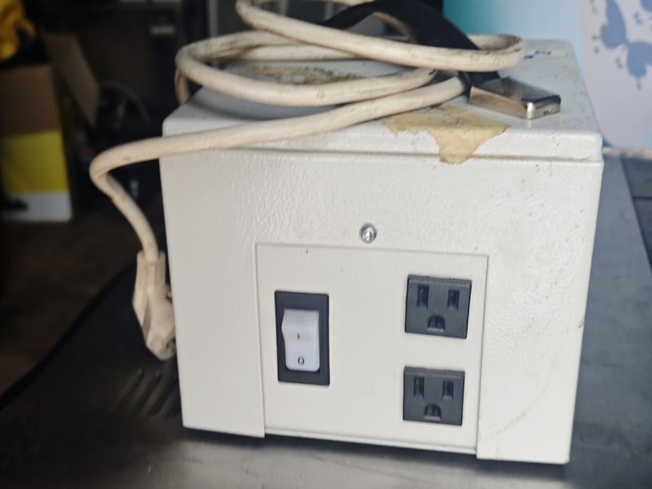 Понижающий трансформатор Schuntermann ET 1000 (Германия) 220→110V