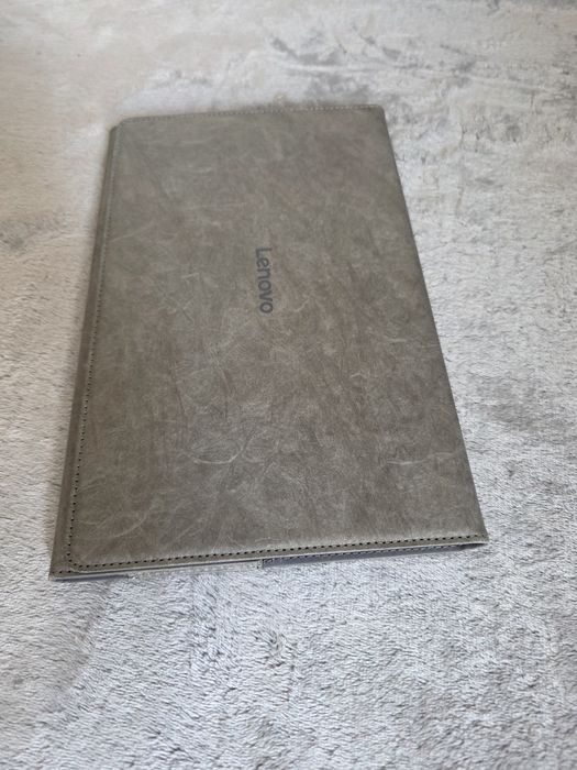 Tableta Lenovo Tab plus
