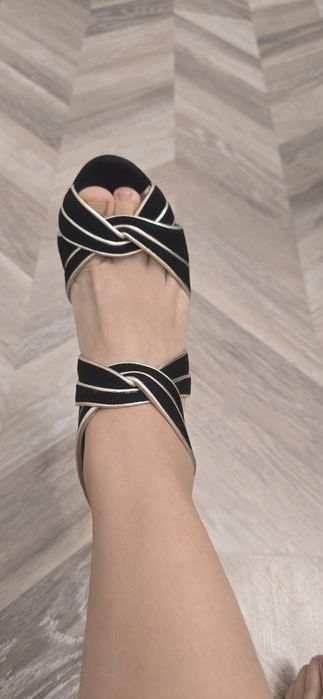 Нарядные туфли/брсоножки