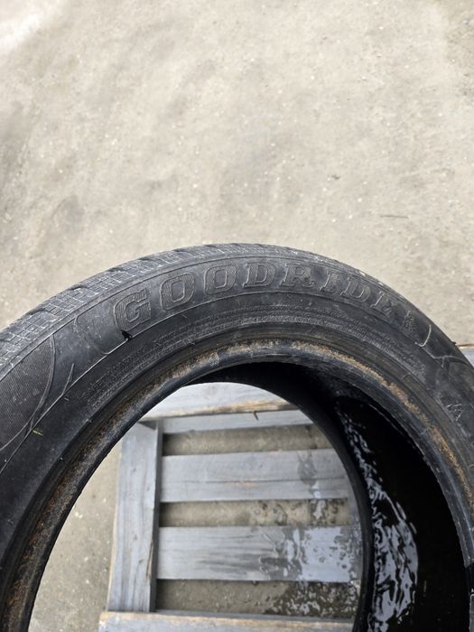 Anvelope de iarna 215-55r16 Goodride