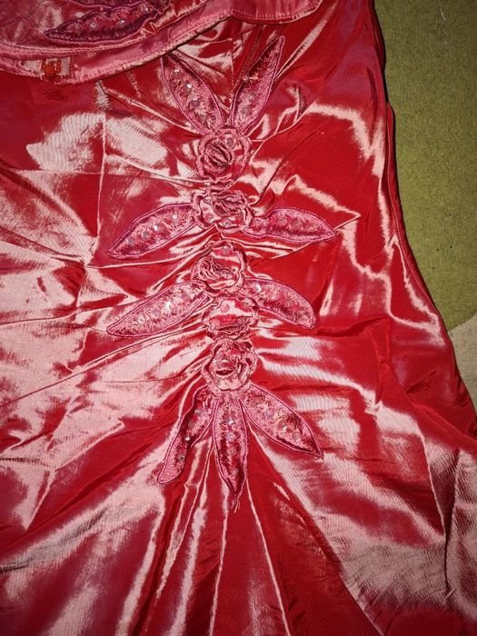 Compleu de nasa mare