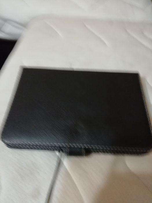 Клавиатура, калъф за лаптоп