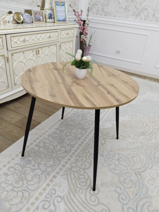 Круглый стол диаметр 90см