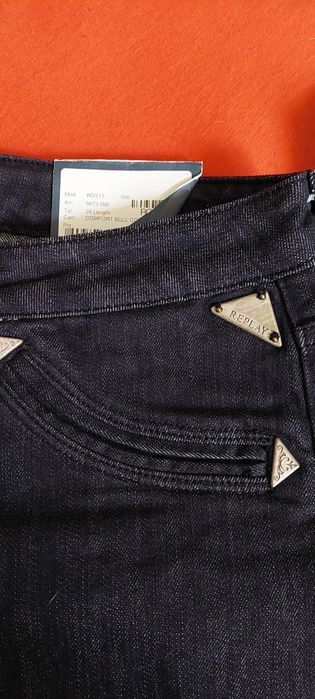 Маркови дънки етикет  реплей