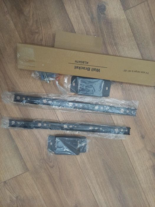 Продам кронштейн