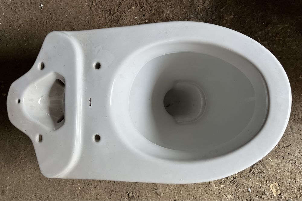 Продам новый напольный унитаз (чаша)