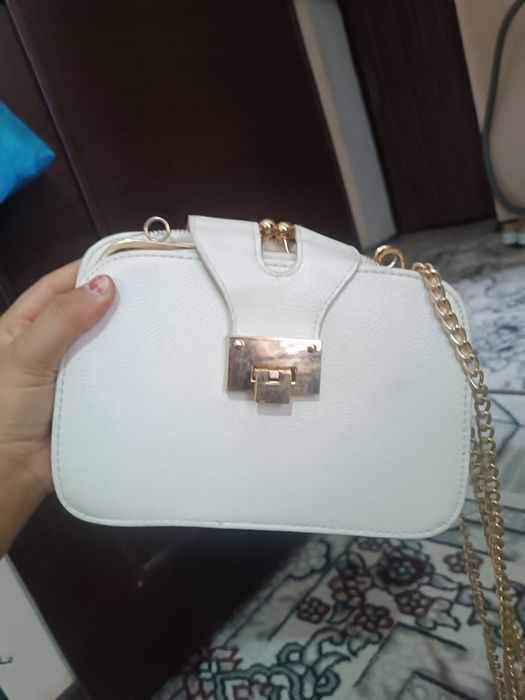 Narxi 100 ming Qarshi shahar