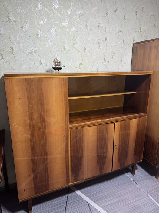 Продам шкафы 2 штуки