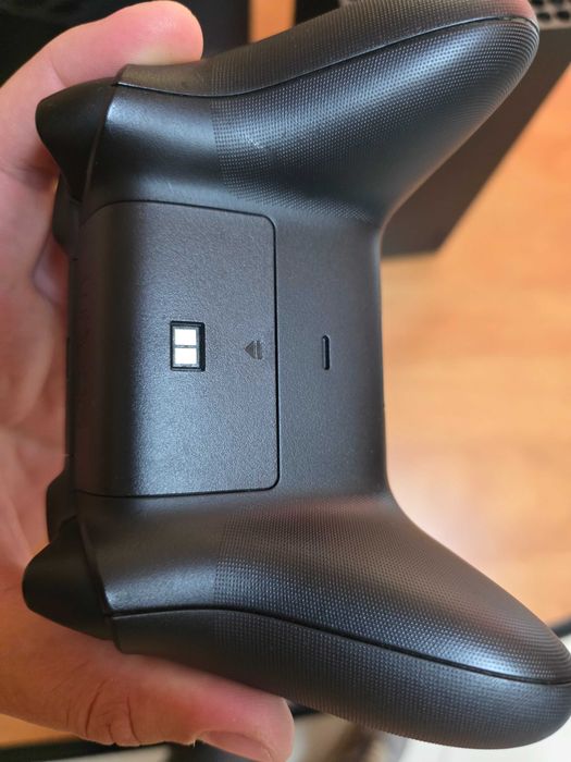 Xbox Series X 1TB – Full Box, stare impecabilă