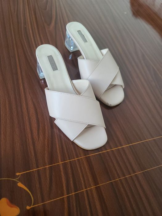 Айоллар ойок кийими razmer 39 шлепка ва кроссовк