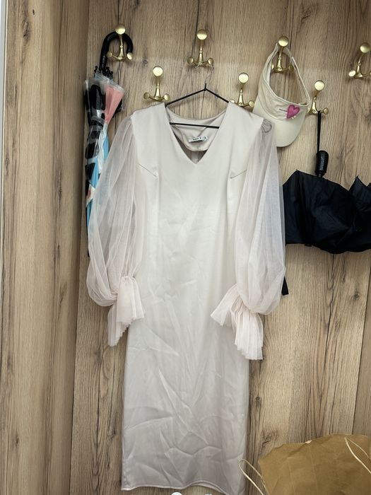 срочно продам платье sense размер 44