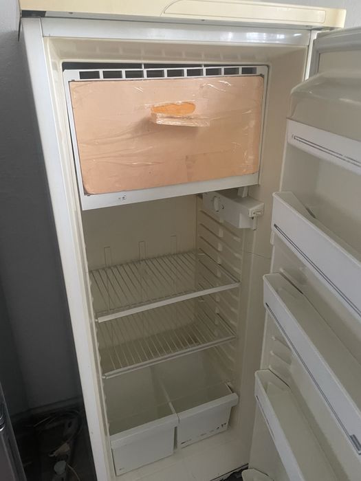 Продам холодильник