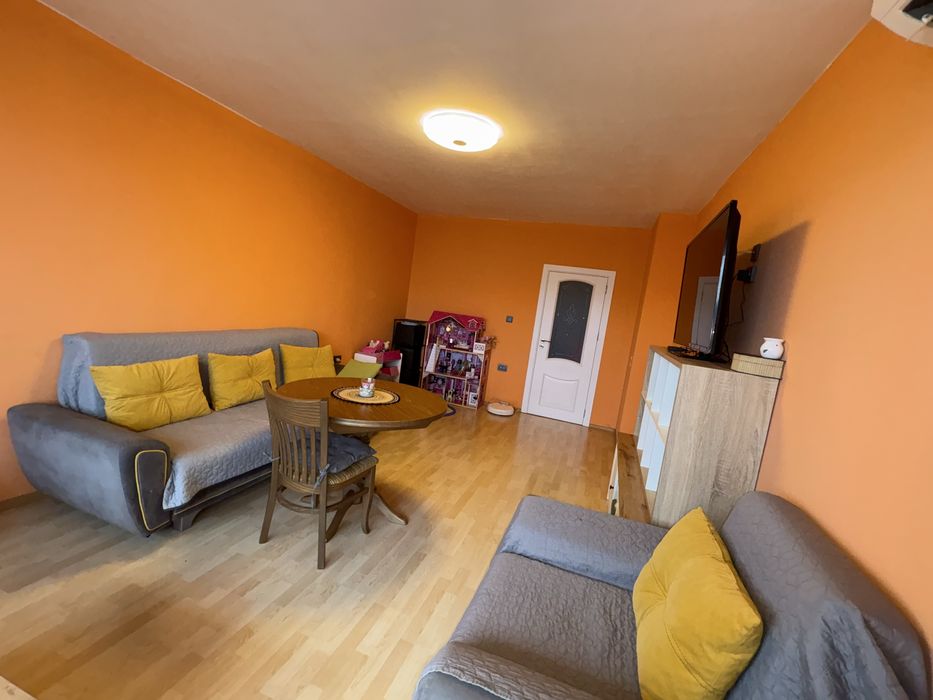 Продава се Тристаен апартамент в Русе, Здравец Север 1 - 75 кв.м за 1134 €/кв.м - Снимка #1