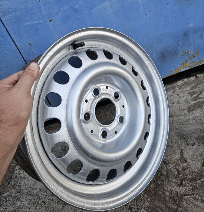 Продам диск на 15 Mercedes