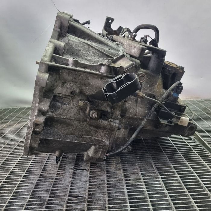 Cutie de viteze Nissan Qashqai Facelift 1.6 Dci 2010 - 2013 130CP Manuala 6 Trepte R9M ...