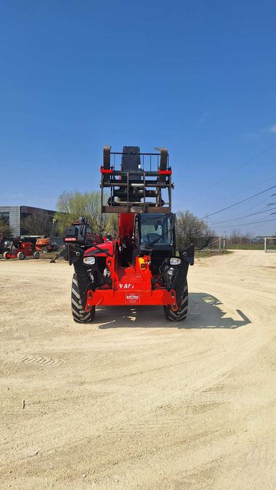 inchiriez incarcatoare frontale cu brat telescopic Manitou