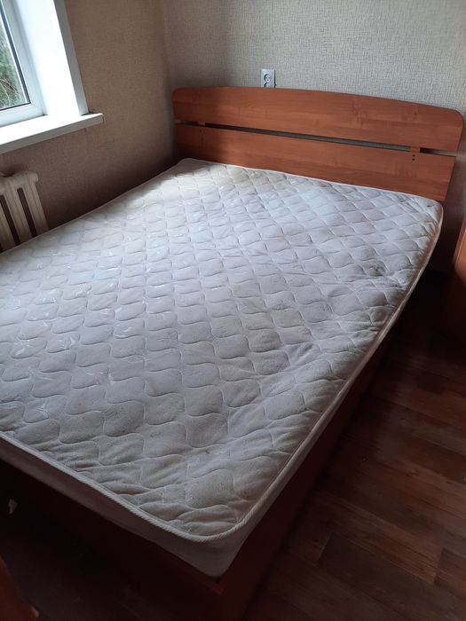 Продам спальную мебель